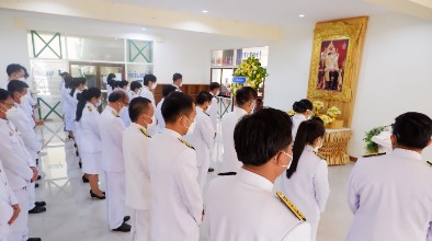 พิธีวางพวงมาลาเนื่องในวันคล้ายวันสวรรคต พระบาทสมเด็จพระบรมชนกาธิเบศร มหาภูมิพลอดุลยเดชมหาราช บรมนาถบพิตร 