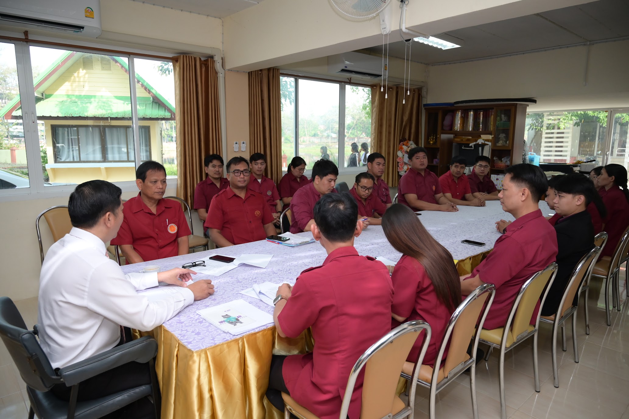 ประชุมเตรียมความพร้อมดำเนินการจัดโครงการพิธีประจำกองประดับแถบสีและอยู่ค่ายลูกเสือ-เนตรนารีวิสามัญ ประจำปีการศึกษา 2566