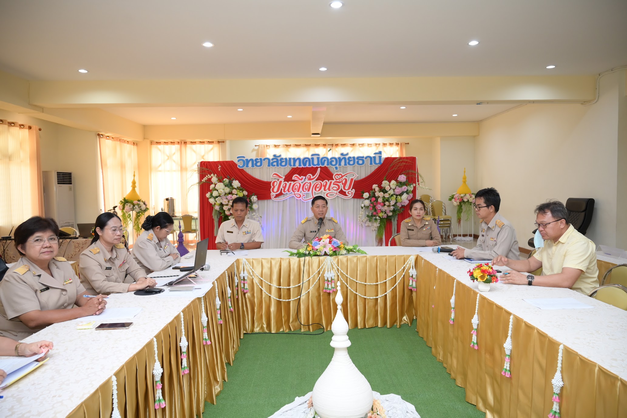 ประชุมพิจารณาให้นักเรียนนักศึกษาเข้าศึกษาต่อเป็นกรณีพิเศษระดับชั้น ปวช.1 ปวส.1 และปริญญาตรี (โควตา) ปีการศึกษา 2567