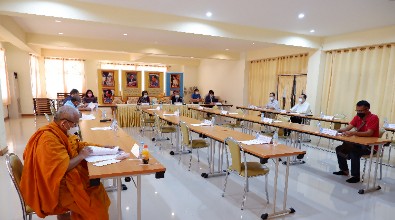 ประชุมคณะกรรมการสถานศึกษา เรื่อง การจัดการเรียนการสอนตามนโยบายของรัฐมนตรีฯ